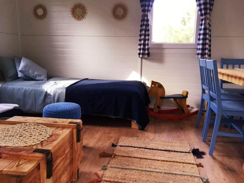 Miodowy Zakatek Caloroczne Domki I Pokoje Przy Suntago, Deepspot, Pyszne Sniadania, Grill, Ognisko Mszczonów 외부 사진