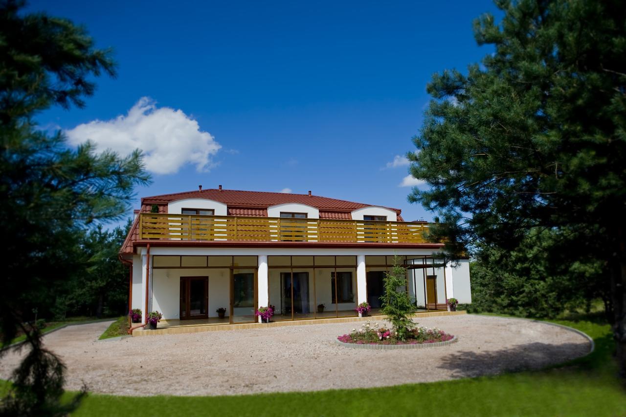 Miodowy Zakatek Caloroczne Domki I Pokoje Przy Suntago, Deepspot, Pyszne Sniadania, Grill, Ognisko Mszczonów 외부 사진